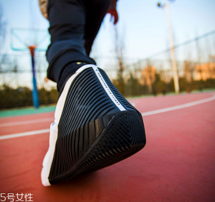 jordan why not zer0.1威少首款簽名鞋實戰(zhàn)測評 jordan why not zer0.1威少首款簽名鞋實戰(zhàn)測評