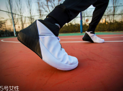 jordan why not zer0.1威少首款簽名鞋實戰(zhàn)測評 jordan why not zer0.1威少首款簽名鞋實戰(zhàn)測評