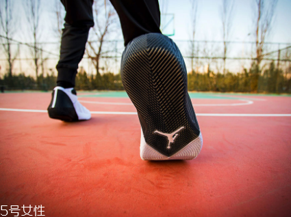 jordan why not zer0.1威少首款簽名鞋實戰(zhàn)測評 jordan why not zer0.1威少首款簽名鞋實戰(zhàn)測評