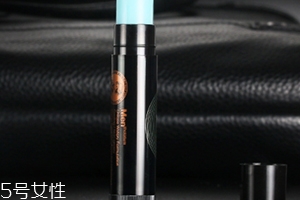 唇膏和唇釉哪個好用？唇膏vs唇釉