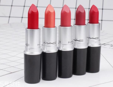 年會這樣妝，讓你氣場碾壓全場！