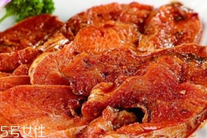 烤箱烤鱈魚要多久能熟 烤箱烤鱈魚的溫度時(shí)間 烤箱烤鱈魚要多久能熟 烤箱烤鱈魚的溫度時(shí)間