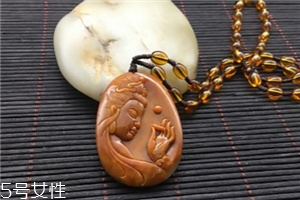 黃龍玉能碰水嗎？冷水是可以碰的