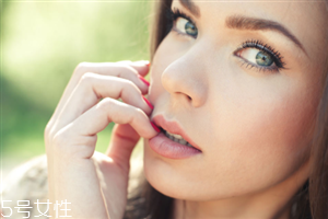 漂唇后忌口什么食物？決定漂唇持久度的因素