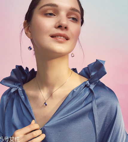 項(xiàng)鏈纏在一起怎么辦？教你輕松解開項(xiàng)鏈打結(jié)