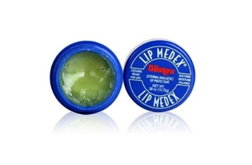 blistex唇膏有哪幾款？使用唇膏應(yīng)該適量