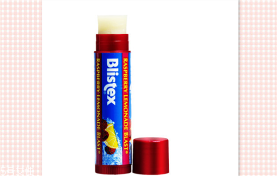 blistex唇膏有哪幾款？使用唇膏應(yīng)該適量