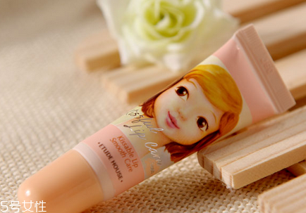 唇紋怎么去除？淡化唇紋的唇膏推薦