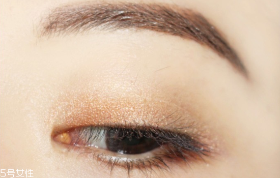 紅唇妝怎么畫(huà)最好看？復(fù)古紅唇妝的畫(huà)法