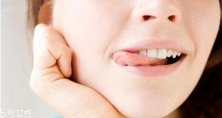 蘭芝唇膜孕婦能用嗎？起皮嘴唇的福音