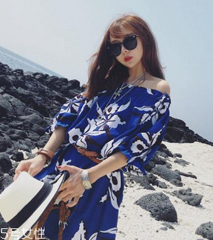 一字肩衣服怎么搭配？時(shí)髦精的高端裸露