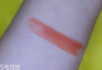 冬天護膚用霜還是乳？6款適合冬天用的護膚品推薦