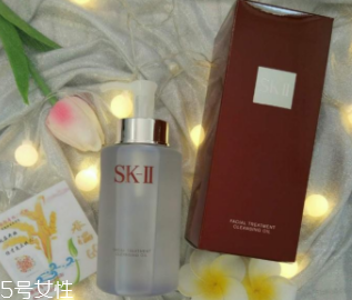 卸妝油哪個(gè)牌子好用？網(wǎng)紅卸妝油盤點(diǎn)