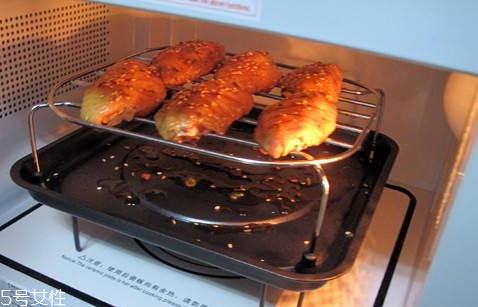 微波爐烤雞翅多少度 微波爐烤雞翅注意事項(xiàng) 微波爐烤雞翅多少度 微波爐烤雞翅注意事項(xiàng)