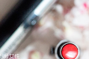 口紅要放在冰箱里嗎？保存口紅的小技巧