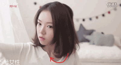 短發(fā)發(fā)尾外翻的發(fā)型怎么弄？誰(shuí)弄誰(shuí)美