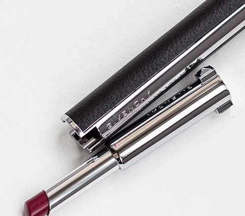 口紅是粘杯好還是不沾杯好？不沾杯的口紅不一定是好口紅