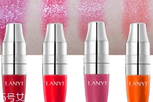 唇釉和口紅哪個不容易掉色？