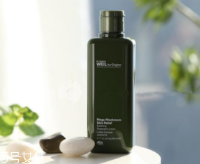 痘痘反復(fù)長(zhǎng)是什么原因？基礎(chǔ)護(hù)膚不夠用心