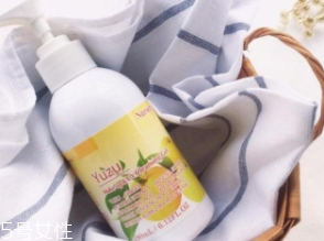 痘痘反復(fù)長(zhǎng)是什么原因？基礎(chǔ)護(hù)膚不夠用心