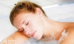 洗澡皮膚搓破了怎么辦？保持干燥別感染