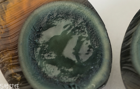 松花蛋怎么吃 花式吃法 松花蛋怎么吃 花式吃法