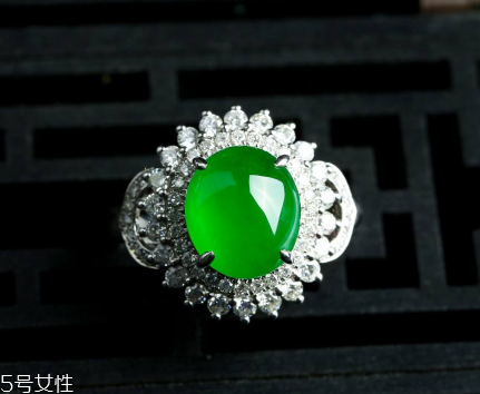 翡翠冰種和糯種哪個好？原來有這么大的區(qū)別