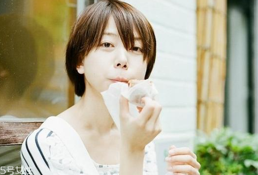 2018最流行的短發(fā)發(fā)型 六款短發(fā)不能錯過的顏色