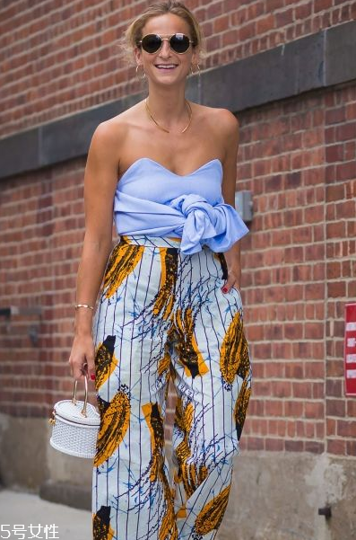 上身瘦下身胖怎么穿衣？穿裙子最遮肉