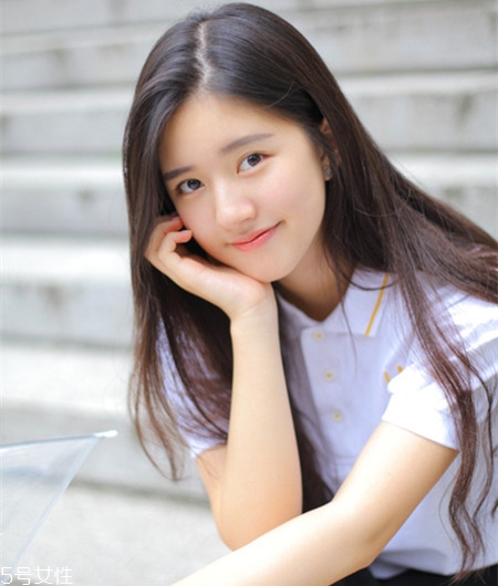 圓臉妹子適合什么發(fā)型？短發(fā)更能突顯氣質(zhì)