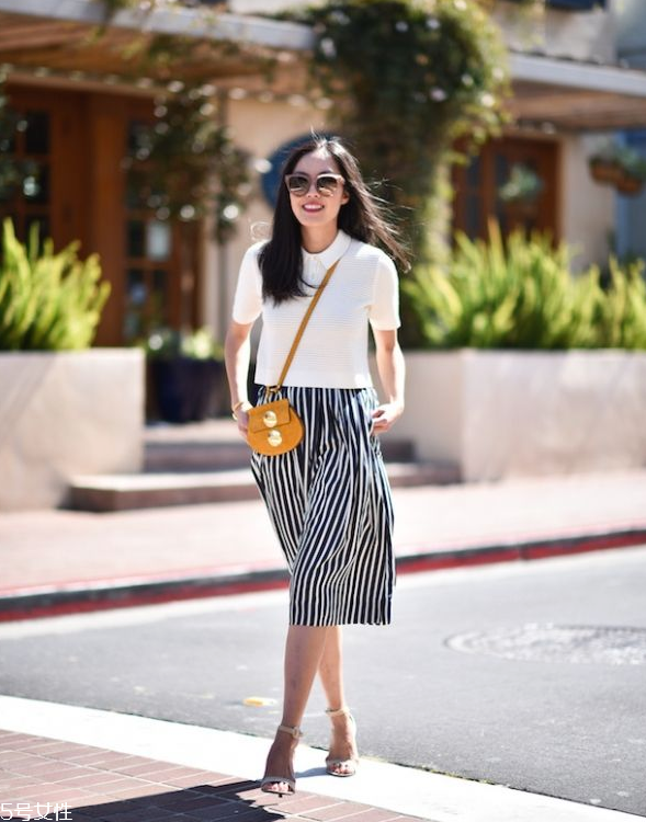 上身瘦下身胖怎么穿衣？穿裙子最遮肉