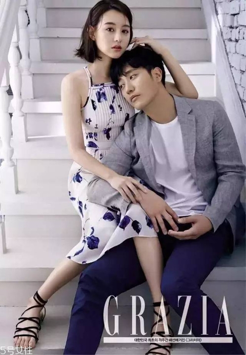 短發(fā)發(fā)尾外翻的發(fā)型怎么弄？誰(shuí)弄誰(shuí)美