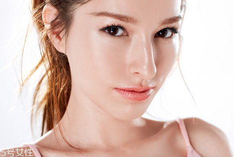 漂唇顏色太深怎么回事？這樣避免漂唇的副作用