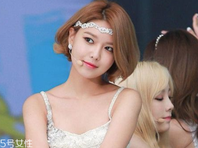 2018流行短發(fā)發(fā)型和流行發(fā)色推薦 剪短發(fā)好處原來這么多 2018流行短發(fā)發(fā)型和流行發(fā)色推薦 剪短發(fā)好處原來這么多