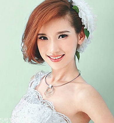短發(fā)怎么做新娘造型？編發(fā)好看又簡單