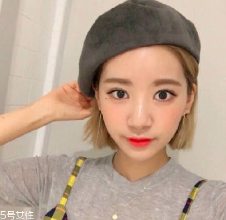 2018短發(fā)和長發(fā)哪個顯年輕 這些發(fā)型顯氣質(zhì) 2018短發(fā)和長發(fā)哪個顯年輕 這些發(fā)型顯氣質(zhì)