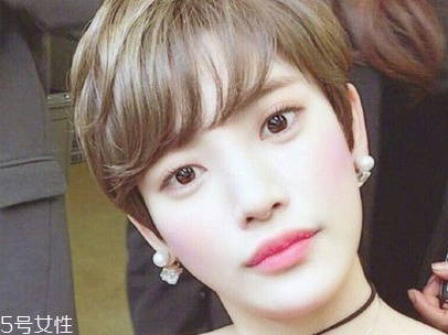 2018最流行的短發(fā)發(fā)型 六款短發(fā)不能錯過的顏色