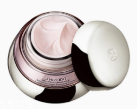 抗老面霜幾歲開始用？出現(xiàn)肌膚衰老問題時(shí)用