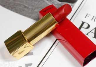 送閨蜜新年禮物怎么挑選？送這些美妝產(chǎn)品她會尖叫