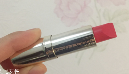 送閨蜜新年禮物怎么挑選？送這些美妝產(chǎn)品她會尖叫