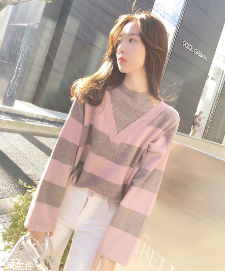 毛衣要買小一碼嗎？不同搭配不同選擇