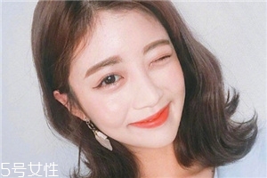 齊肩發(fā)怎么燙好看？女生發(fā)型設(shè)計與臉形搭配