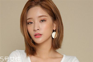 2018中短發(fā)最新發(fā)型 韓式丸子頭的扎法 2018中短發(fā)最新發(fā)型 韓式丸子頭的扎法