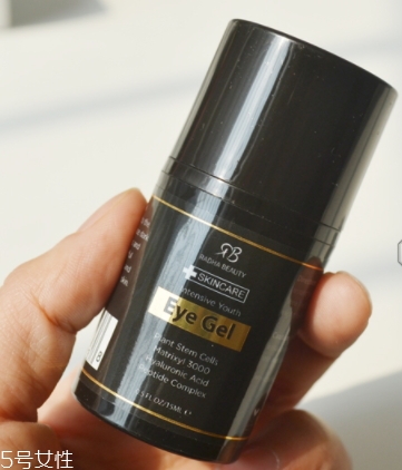 眼霜凍了還能用嗎？眼霜遇冷也是會(huì)凍住的