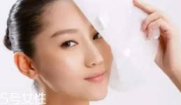 怎么揭面膜不扯大毛孔？掌握方向很重要