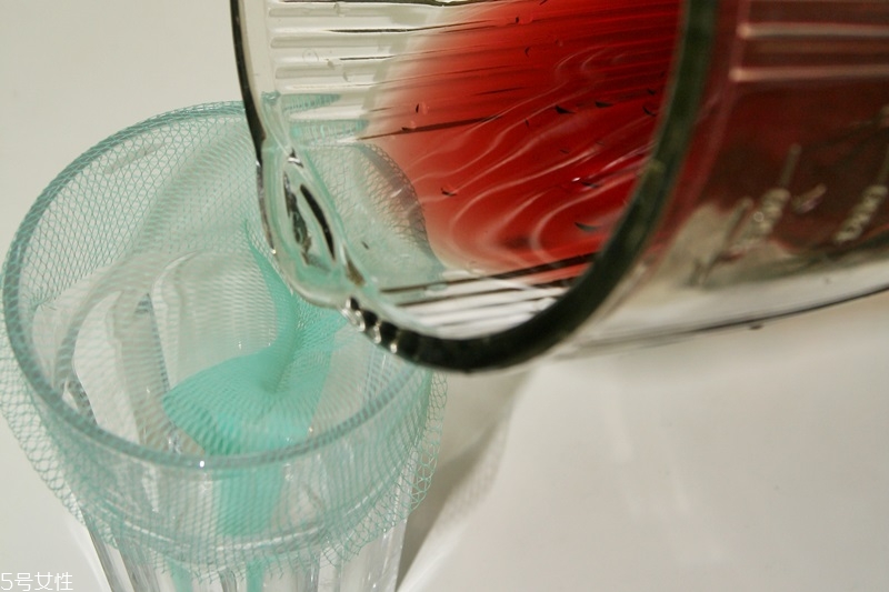 廚房水槽濾網(wǎng)的妙用小技巧 廚房水槽濾網(wǎng)的妙用小技巧