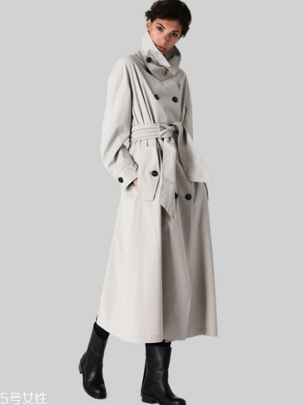 阿瑪尼風(fēng)衣不合格是真的嗎？售價(jià)3萬竟然不合格