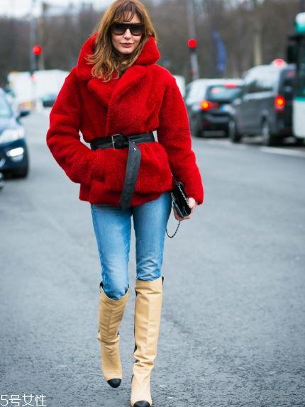 皮草下身搭配什么好看？這個冬天不怕冷