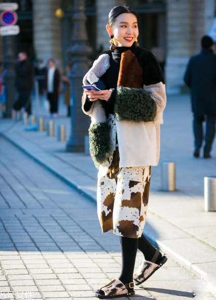 皮草下身搭配什么好看？這個(gè)冬天不怕冷