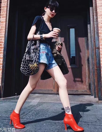 2018流行什么款式短靴？街拍達(dá)人推薦款都在這了